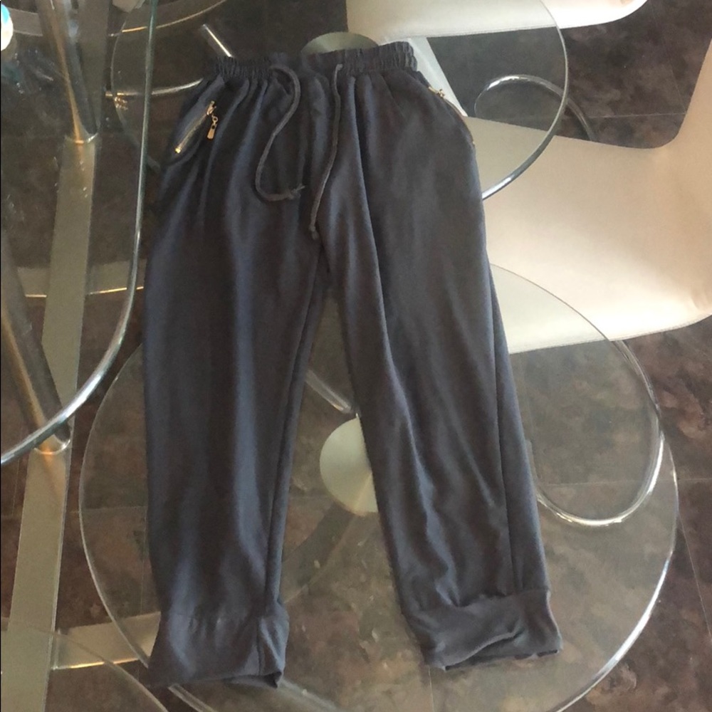 (LT)Super cute kinda joggers but a little more dressy